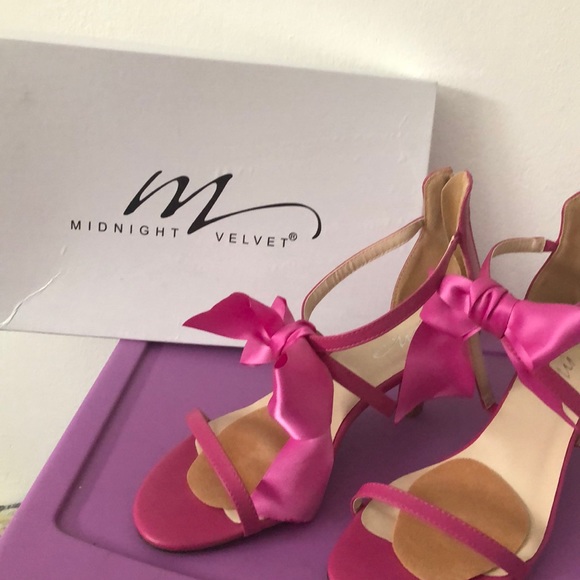 Shoes - Picture 3 of 3